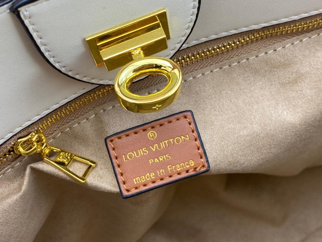 1b25b644-33ed-4d5c-be77-b6c66bed947f